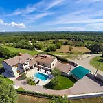 Villa Lory *