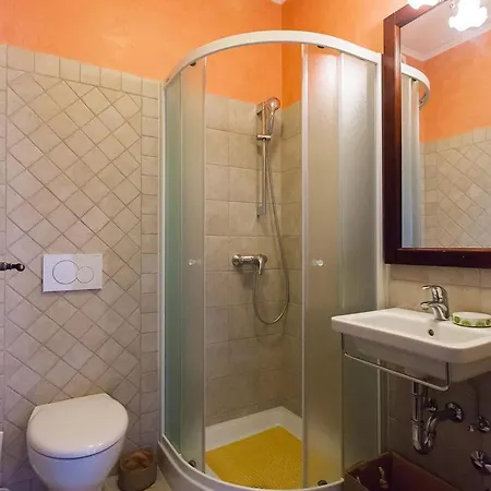 Lory Villa Tar-Vabriga